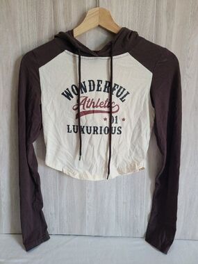 Dazy Cropped Hoodie Medium Brown White Graphic Two Tone Pullover Top